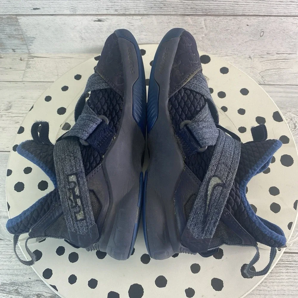 Nike Lebron Soldier 12 Anchor Shoes Boys 3.5Y Blue Basketball Athletic Sneakers